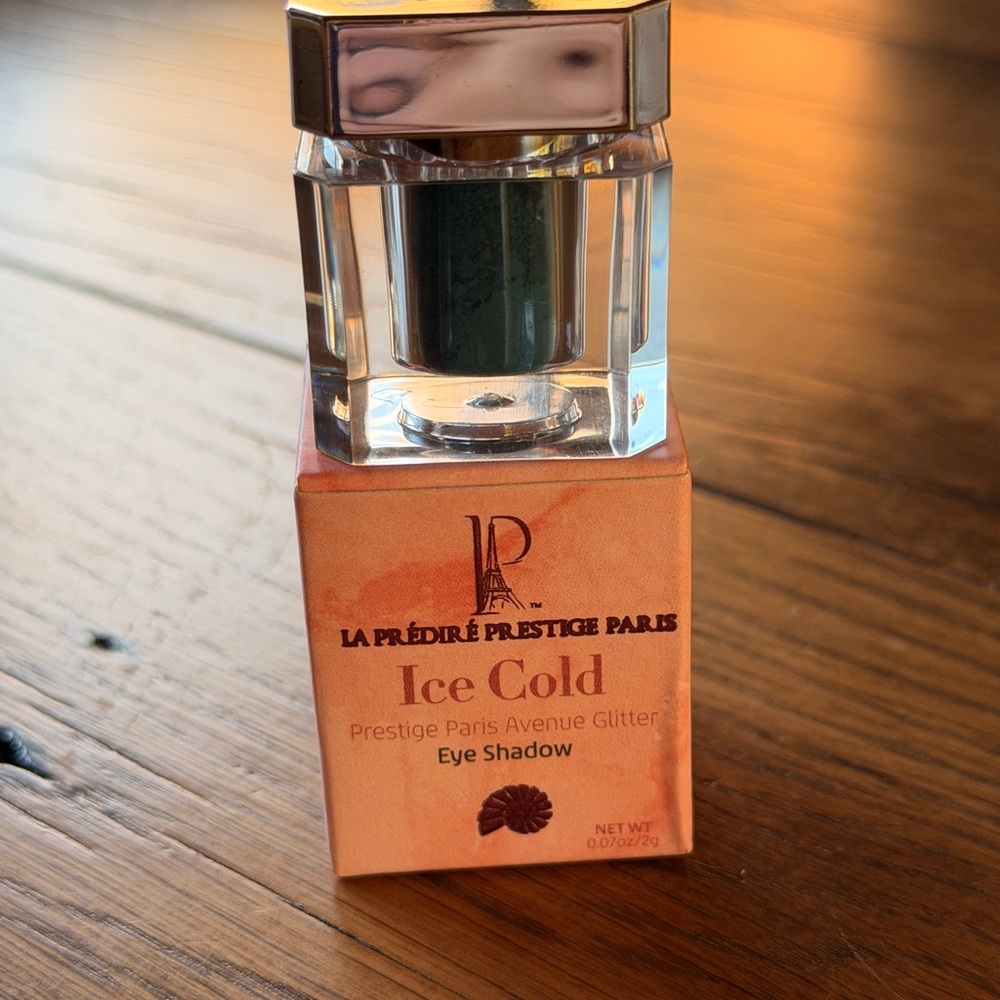 La Prédiré Prestige Paris Ice Cold Eye Shadow matte eye 16—.  .07oz./2g luxury